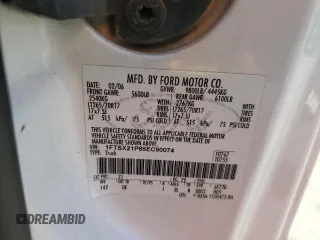 2006 Ford F-250 XL z VIN 1FTSX21P86EC90074, wystawiony jako Copart lot #62201065 z przebiegiem 96 051 mil mil oraz Szkoda całkowita • Salvage title. Historia ofert i sprzedaży dostępna na DreamBid. Obrazek 12.