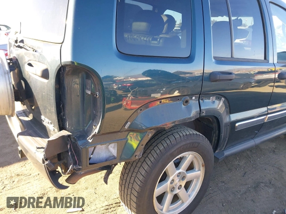 2005 Jeep Liberty Limited z VIN 1J4GK58K75W527169, wystawiony jako IAAI lot #41381084 z przebiegiem 102 212 mil mil oraz . Historia ofert i sprzedaży dostępna na DreamBid. Obrazek 6.
