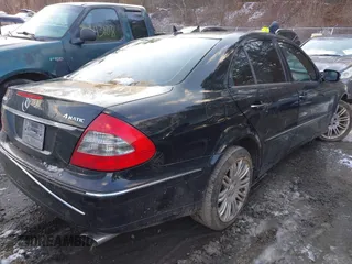 2007 Mercedes-Benz E 550 with VIN WDBUF90X87X215479, listed as a IAAI auction lot 41421723 with 178,854 mi miles and . Bid and sale history available at carsss.com. Image 4.