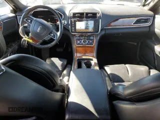 2017 Lincoln Continental Reserve with VIN 1LN6L9NC1H5631469, listed as a Copart auction lot 46851885 with 55,207 mi miles and Salvage Title. Bid and sale history available at DreamBid. Image 8.