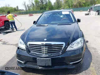2010 Mercedes-Benz S 550 with VIN WDDNG8GB3AA308918, listed as a IAAI auction lot 42087311 with 135,878 mi miles and . Bid and sale history available at DreamBid. Image 12.