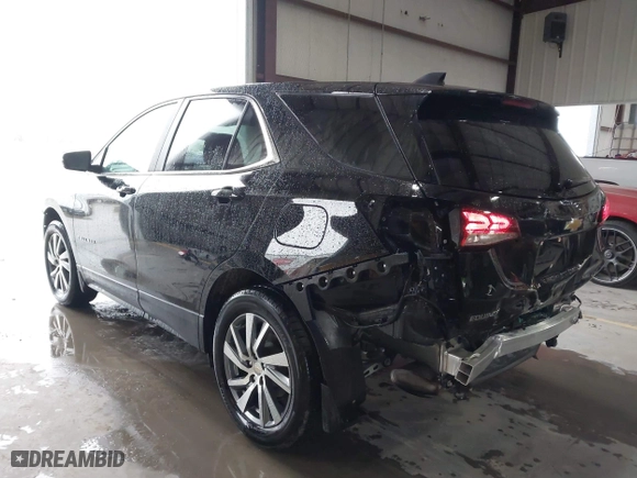 2022 Chevrolet Equinox LT with VIN 3GNAXUEV1NL267290, listed as a IAAI auction lot 41265781 with 17,593 mi miles. Bid and sale history available at carsss.com. Image 3.