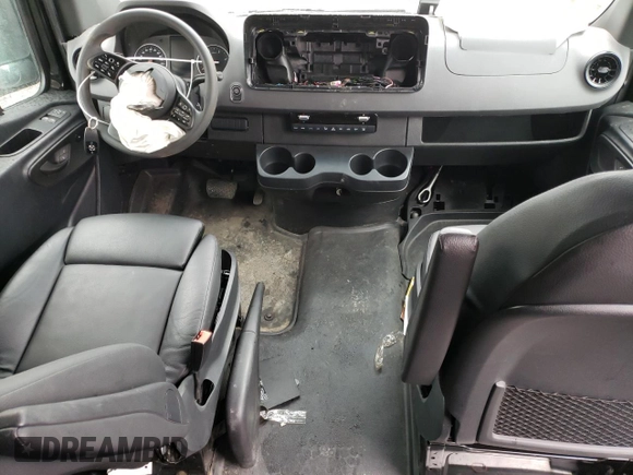 2024 Mercedes-Benz Sprinter Passenger with VIN W1Z4NGHY7RT177962, listed as a Copart auction lot 72429474 with Not Provided miles and Salvage Title. Bid and sale history available at carsss.com. Image 8.