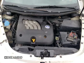 1999 Volkswagen Beetle GLS z VIN 3VWCA21C7XM428103, wystawiony jako Copart lot #86248654 z przebiegiem 177 640 mil mil oraz Szkoda całkowita • Salvage title. Historia ofert i sprzedaży dostępna na DreamBid. Obrazek 11.