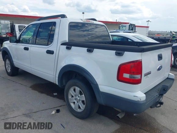 2007 Ford Explorer Sport Trac XLT z VIN 1FMEU31K07UB56341, wystawiony jako IAAI lot #42646998 z przebiegiem 132 347 mil mil oraz . Historia ofert i sprzedaży dostępna na DreamBid. Obrazek 3.