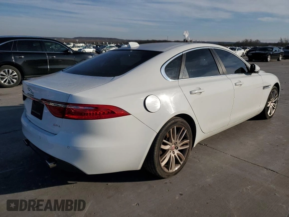 2016 Jaguar XF 35t Prestige with VIN SAJBE4BV5GCY17842, listed as a Copart auction lot 87974205 with 136,278 mi miles and Clean Title. Bid and sale history available at carsss.com. Image 3.