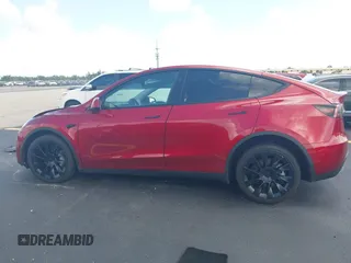 2024 Tesla Model Y с VIN 7SAYGDED8RF019494, выставлен на аукционе IAAI как лот 42336856 с пробегом 3 551 миль миль и . История ставок и продаж доступна на DreamBid. Изображение 14.