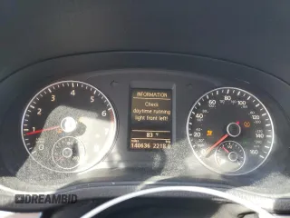 2012 Volkswagen Passat SE z VIN 1VWBH7A38CC049465, wystawiony jako Copart lot #43269985 z przebiegiem 140 636 mil mil oraz Szkoda całkowita • Salvage title. Historia ofert i sprzedaży dostępna na DreamBid. Obrazek 9.