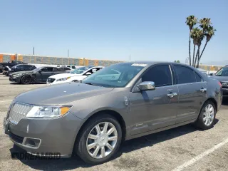 2012 Lincoln MKZ Hybrid with VIN 3LNDL2L31CR827001, listed as a Copart auction lot 61236015 with 73,637 mi miles and Salvage title. Bid and sale history available at DreamBid. Image 1.