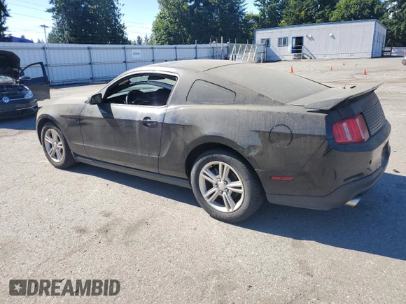 2011 Ford Mustang V6 with VIN 1ZVBP8AM5B5110386, listed as a Copart auction lot 64086075 with 90,081 mi miles and Clean title. Bid and sale history available at DreamBid. Image 2.