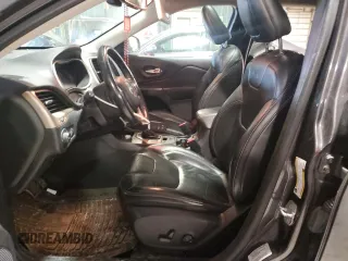 2016 Jeep Cherokee Limited z VIN 1C4PJMDS3GW130943, wystawiony jako Copart lot #46157075 z przebiegiem 152 031 mil mil oraz Szkoda całkowita • Salvage title. Historia ofert i sprzedaży dostępna na DreamBid. Obrazek 7.
