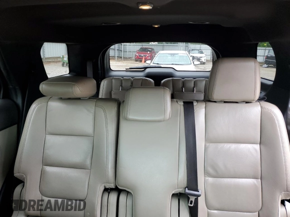 2011 Ford Explorer XLT z VIN 1FMHK7D80BGA37304, wystawiony jako Copart lot #54442365 z przebiegiem 324 957 mil mil oraz Szkoda całkowita • Salvage title. Historia ofert i sprzedaży dostępna na DreamBid. Obrazek 10.