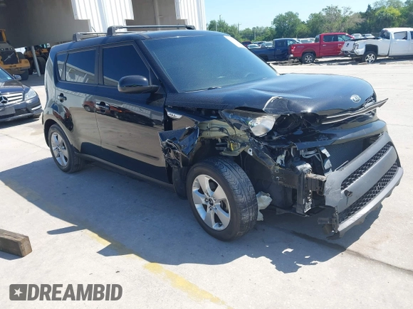 2018 Kia Soul with VIN KNDJN2A20J7588072, listed as a IAAI auction lot 42017446 with 89,085 mi miles. Bid and sale history available at carsss.com. Image 1.