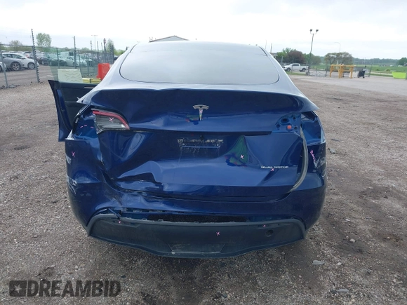 2023 Tesla Model Y Long Range z VIN 7SAYGDEE0PF840787, wystawiony jako IAAI lot #42172489 z przebiegiem 16 314 mil mil oraz . Historia ofert i sprzedaży dostępna na DreamBid. Obrazek 6.