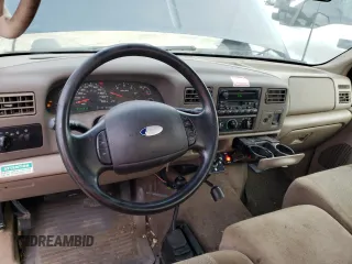 2003 Ford F-350 XL with VIN 1FTSF31S33EB31066, listed as a Copart auction lot 84225024 with 71,597 mi miles and Clean Title. Bid and sale history available at DreamBid. Image 8.