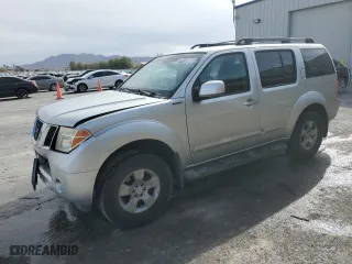 2006 Nissan Pathfinder SE with VIN 5N1AR18U36C615832, listed as a Copart auction lot 81623304 with 185,540 mi miles and Salvage Title. Bid and sale history available at carsss.com. Image 1.