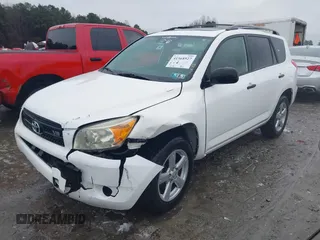 2007 Toyota RAV4 with VIN JTMBK33V976014286, listed as a IAAI auction lot 41568927 with 121,791 mi miles. Bid and sale history available at carsss.com. Image 17.