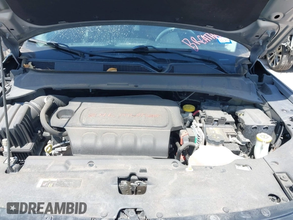 2018 Jeep Compass Latitude with VIN 3C4NJDBB3JT304145, listed as a IAAI auction lot 42008241 with 52,642 mi miles and . Bid and sale history available at DreamBid. Image 10.