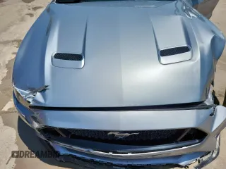 2022 Ford Mustang GT z VIN 1FA6P8CF5N5148696, wystawiony jako Copart lot #64045025 z przebiegiem 23 300 mil mil oraz Szkoda całkowita • Salvage title. Historia ofert i sprzedaży dostępna na DreamBid. Obrazek 11.