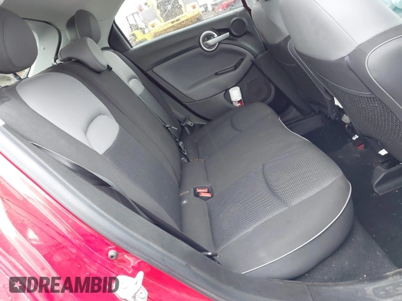 2016 FIAT 500X Easy z VIN ZFBCFYBT0GP363307, wystawiony jako IAAI lot #42358775 z przebiegiem 103 635 mil mil oraz . Historia ofert i sprzedaży dostępna na DreamBid. Obrazek 8.
