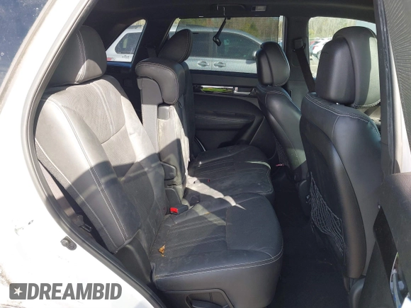 2014 Kia Sorento SX with VIN 5XYKW4A78EG471101, listed as a IAAI auction lot 41718791 with 160,968 mi miles. Bid and sale history available at carsss.com. Image 8.