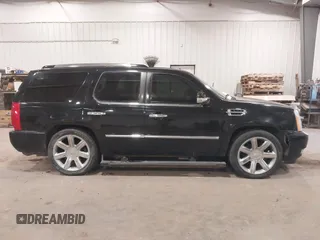 2010 Cadillac Escalade Premium with VIN 1GYUKCEF4AR201742, listed as a IAAI auction lot 41378437 with 137,622 mi miles and . Bid and sale history available at DreamBid. Image 13.