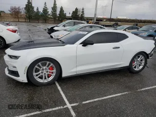 2020 Chevrolet Camaro 2SS z VIN 1G1FH1R7XL0106106, wystawiony jako Copart lot #44758295 z przebiegiem 68 288 mil mil oraz Szkoda całkowita • Salvage title. Historia ofert i sprzedaży dostępna na DreamBid. Obrazek 1.