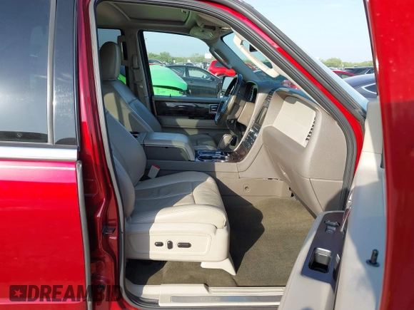 2017 Lincoln Navigator Select with VIN 5LMJJ2HT8HEL11016, listed as a IAAI auction lot 42202420 with 99,966 mi miles and . Bid and sale history available at DreamBid. Image 5.