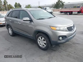 2011 Kia Sorento LX с VIN 5XYKTCA11BG022529, выставлен на аукционе IAAI как лот 42735632 с пробегом 110 653 миль миль и . История ставок и продаж доступна на DreamBid. Изображение 1.