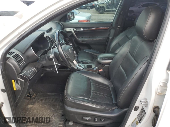 2014 Kia Sorento SX Limited z VIN 5XYKWDA71EG501636, wystawiony jako Copart lot #72324524 z przebiegiem 166 496 mil mil oraz Szkoda całkowita • Salvage title. Historia ofert i sprzedaży dostępna na DreamBid. Obrazek 7.