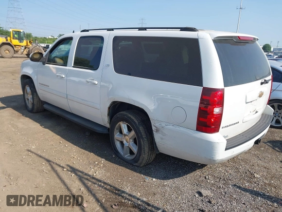2007 Chevrolet Suburban LT with VIN 3GNFK16397G116032, listed as a IAAI auction lot 42391864 with 226,280 mi miles and . Bid and sale history available at DreamBid. Image 3.