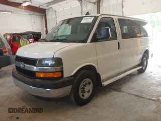 2016 Chevrolet Express Passenger LT with VIN 1GAZGMFG6G1222747, listed as a IAAI auction lot 42569502 with 191,178 mi miles and . Bid and sale history available at DreamBid. Image 17.