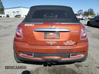 2011 MINI Convertible S z VIN WMWZP3C59BTX83202, wystawiony jako Copart lot #47138535 z przebiegiem 162 809 mil mil oraz Szkoda całkowita • Salvage title. Historia ofert i sprzedaży dostępna na DreamBid. Obrazek 6.