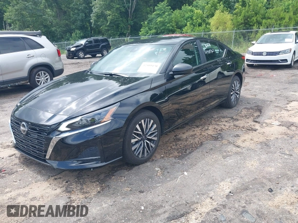 2025 Nissan Altima SV z VIN 1N4BL4DV9SN375653, wystawiony jako IAAI lot #42509470 z przebiegiem 6 362 mil mil oraz . Historia ofert i sprzedaży dostępna na DreamBid. Obrazek 17.