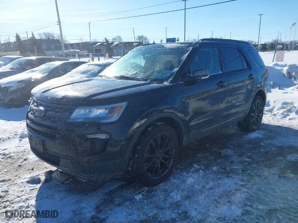 2018 Ford Explorer XLT with VIN 1FM5K8D8XJGA96528, listed as a IAAI auction lot 41382927 with 77,809 mi miles. Bid and sale history available at carsss.com. Image 2.