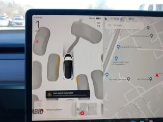 2023 Tesla Model 3 z VIN 5YJ3E1EA1PF545223, wystawiony jako IAAI lot #41591588 z przebiegiem 26 523 mil mil oraz . Historia ofert i sprzedaży dostępna na DreamBid. Obrazek 19.