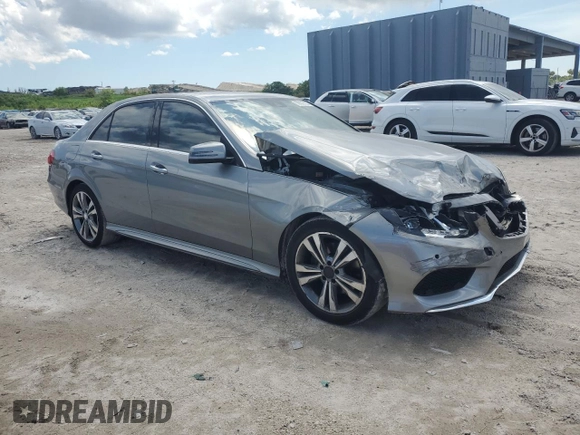 2014 Mercedes-Benz E 350 Sport z VIN WDDHF5KB5EB054330, wystawiony jako Copart lot #56802105 z przebiegiem 64 244 mil mil oraz Szkoda całkowita • Salvage title. Historia ofert i sprzedaży dostępna na DreamBid. Obrazek 4.