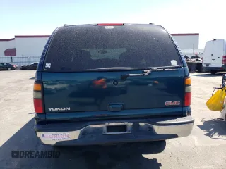 2005 GMC Yukon SLE with VIN 1GKEC13TX5J161244, listed as a Copart auction lot 69633054 with 268,064 mi miles and Clean Title. Bid and sale history available at carsss.com. Image 6.
