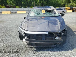 2021 Volkswagen Passat SE z VIN 1VWSA7A37MC009450, wystawiony jako Copart lot #56953915 z przebiegiem 69 954 mil mil oraz Szkoda całkowita • Salvage title. Historia ofert i sprzedaży dostępna na DreamBid. Obrazek 5.