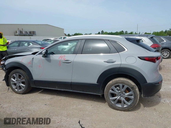 2025 Mazda CX-30 S Preferred with VIN 3MVDMBCM7SM801412, listed as a IAAI auction lot 42262056 with 4,456 mi miles and . Bid and sale history available at DreamBid. Image 15.
