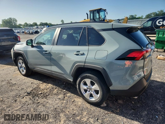 2021 Toyota RAV4 XLE with VIN 2T3P1RFVXMW239608, listed as a Copart auction lot 61794525 with 48,665 mi miles and Salvage title. Bid and sale history available at DreamBid. Image 2.