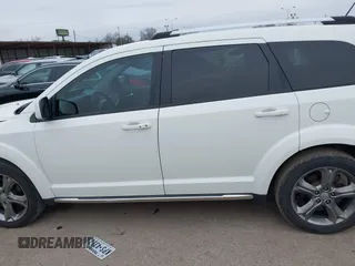 2016 Dodge Journey Crossroad Plus z VIN 3C4PDCGB9GT148592, wystawiony jako IAAI lot #41637712 z przebiegiem 145 662 mil mil oraz . Historia ofert i sprzedaży dostępna na DreamBid. Obrazek 14.