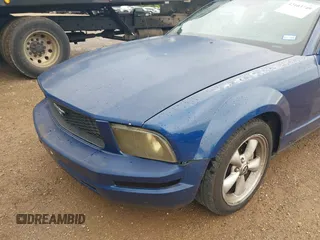 2007 Ford Mustang Deluxe with VIN 1ZVFT80N375305644, listed as a IAAI auction lot 42103749 with 233,762 mi miles and . Bid and sale history available at DreamBid. Image 6.