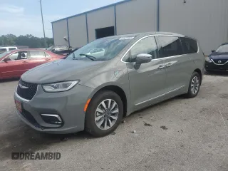 2022 Chrysler Pacifica Hybrid Limited with VIN 2C4RC1S70NR100871, listed as a Copart auction lot 64472325 with 48,605 mi miles and Salvage title. Bid and sale history available at DreamBid. Image 1.