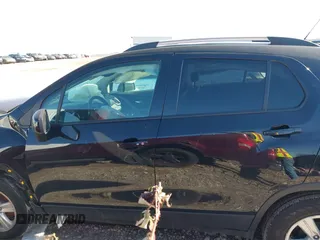 2021 Chevrolet Trax LT with VIN KL7CJLSB7MB335483, listed as a IAAI auction lot 41476473 with 167,612 mi miles and . Bid and sale history available at DreamBid. Image 14.