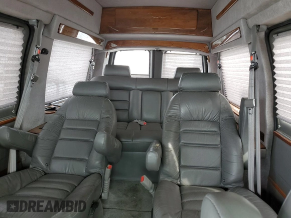 2004 GMC Savana Cargo Van YF7 Upfitter with VIN 1GDFG15T341158486, listed as a Copart auction lot 44568515 with 0 mi miles and Clean Title. Bid and sale history available at carsss.com. Image 10.