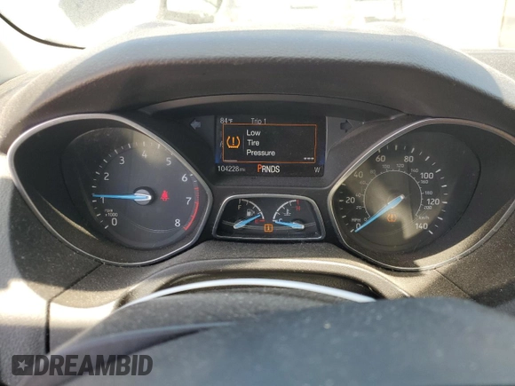 2018 Ford Focus SE z VIN 1FADP3FE5JL236330, wystawiony jako Copart lot #53145065 z przebiegiem 104 228 mil mil oraz Szkoda całkowita • Salvage title. Historia ofert i sprzedaży dostępna na DreamBid. Obrazek 9.