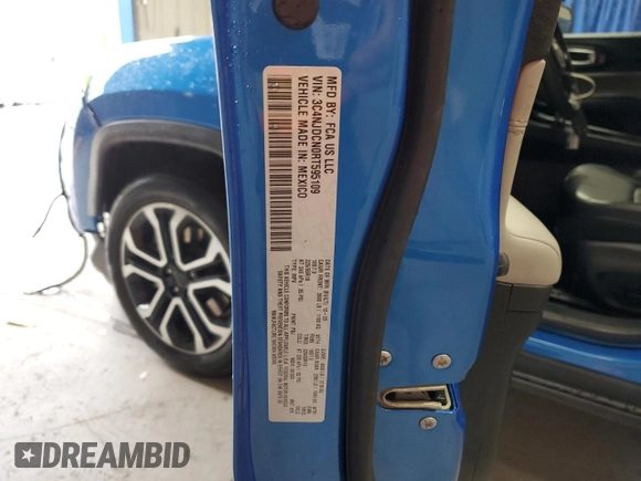 2024 Jeep Compass Limited z VIN 3C4NJDCN0RT595109, wystawiony jako Copart lot #63819305 z przebiegiem 37 862 mil mil oraz Czysty tytuł • Clean title. Historia ofert i sprzedaży dostępna na DreamBid. Obrazek 14.