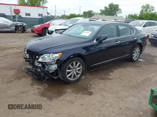 2009 Lexus LS 460 с VIN JTHCL46F995003808, выставлен на аукционе IAAI как лот 42236646 с пробегом 132 083 миль миль и . История ставок и продаж доступна на DreamBid. Изображение 2.