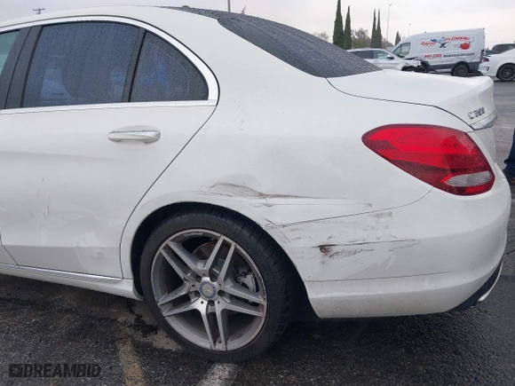 2015 Mercedes-Benz C-Class C 300 with VIN 55SWF4JB2FU055641, listed as a IAAI auction lot 41756262 with 86,670 mi miles. Bid and sale history available at carsss.com. Image 6.